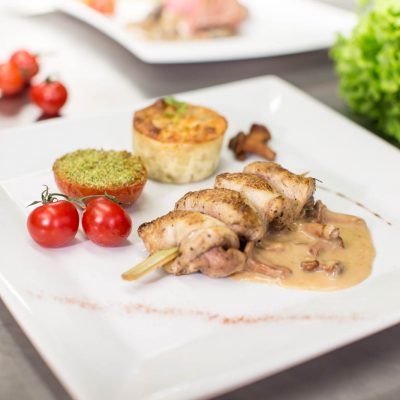 Brochette de filet de cailles aux girolles