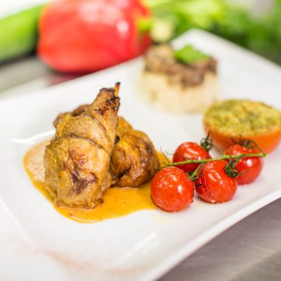 Jambonnette de pintade sauce basquèse